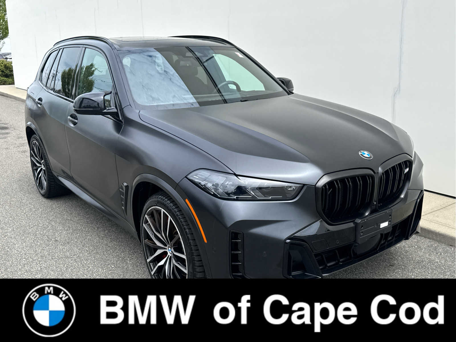 2024 BMW X5 M60i's photo