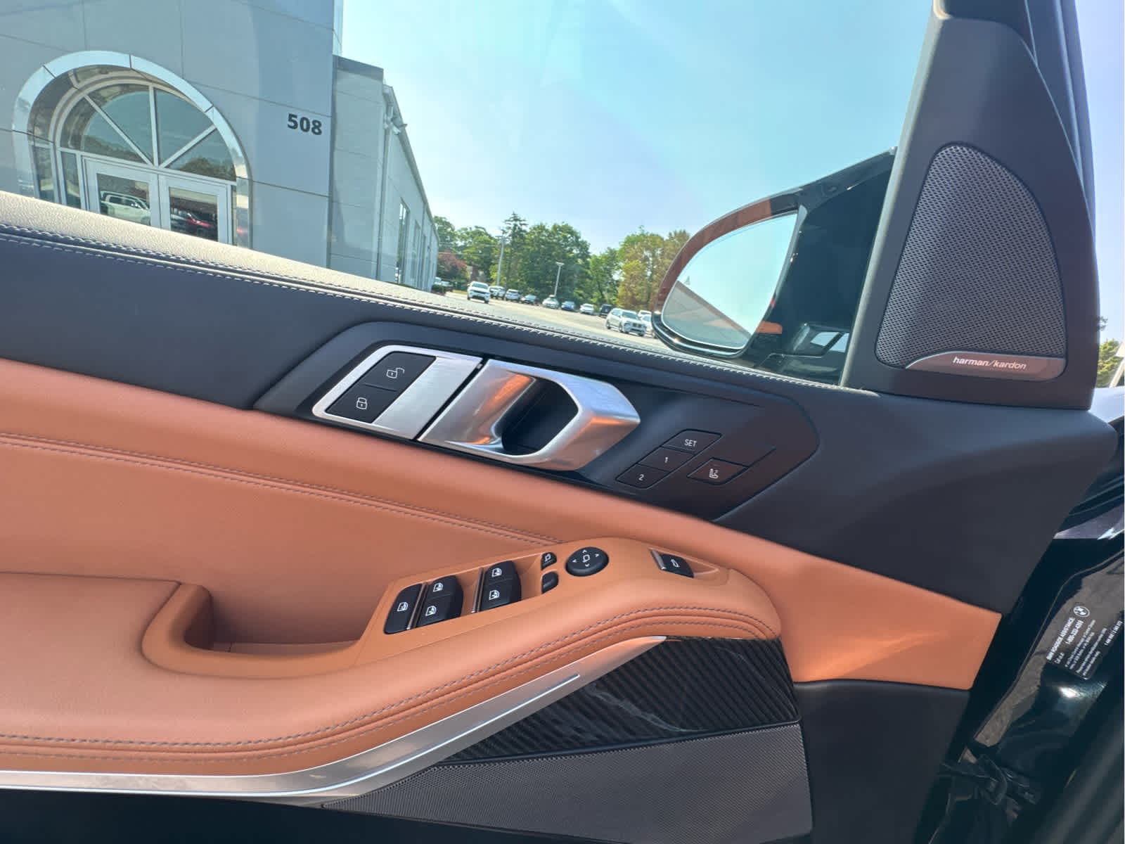 2026 BMW X5 M60i - Photo 14