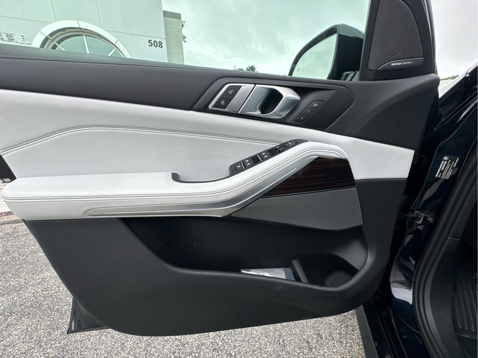 2026 BMW X5 40i - Photo 13
