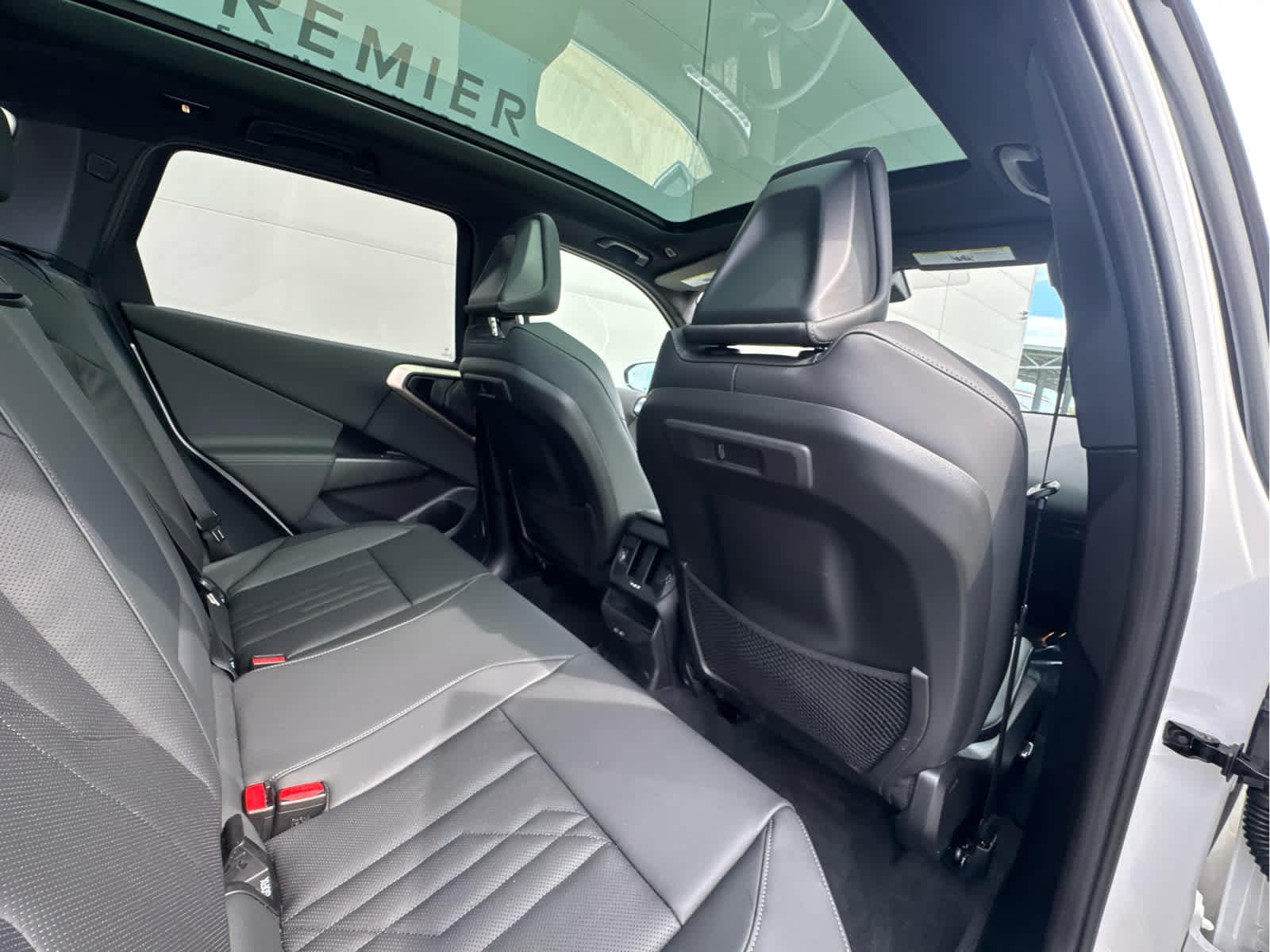 2025 BMW X3 30 - Photo 24