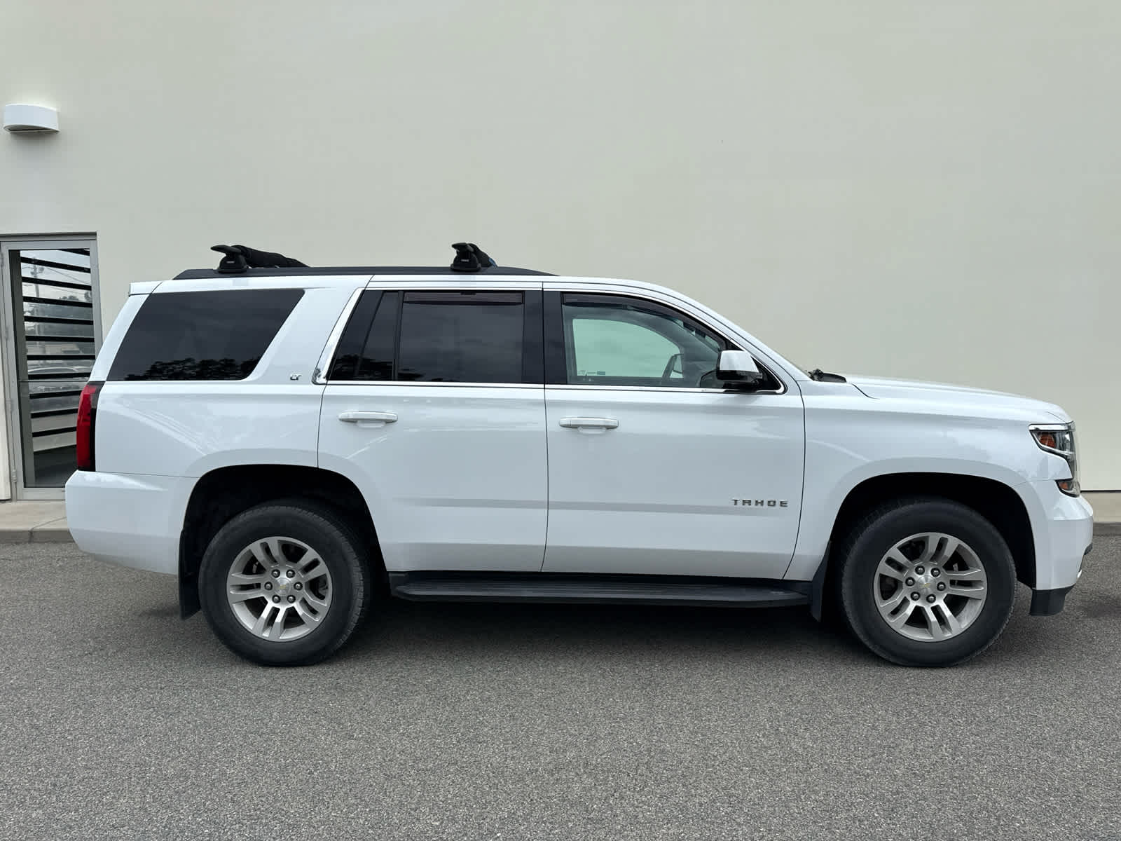 2018 Chevrolet Tahoe LT photo 3