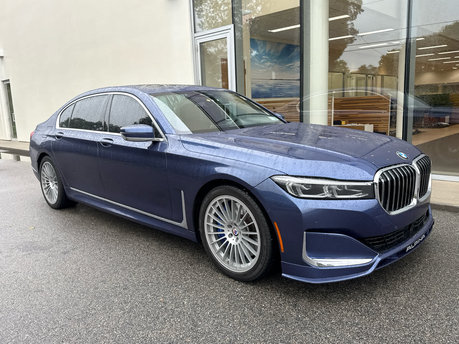 2022 Bmw B7 xDrive Sedan photo 2