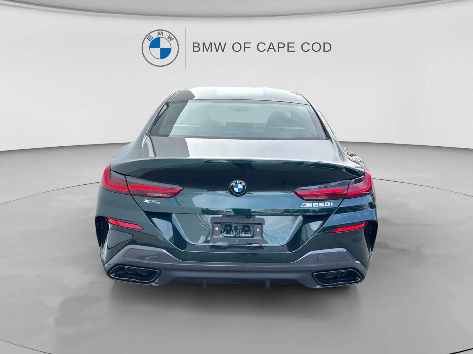 2026 BMW 8 Series M850i - Photo 5
