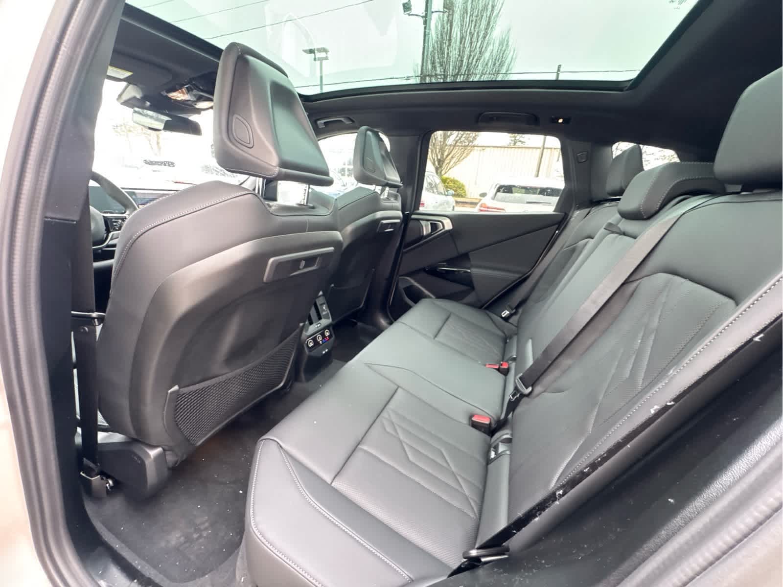 2026 BMW X3 30 - Photo 15