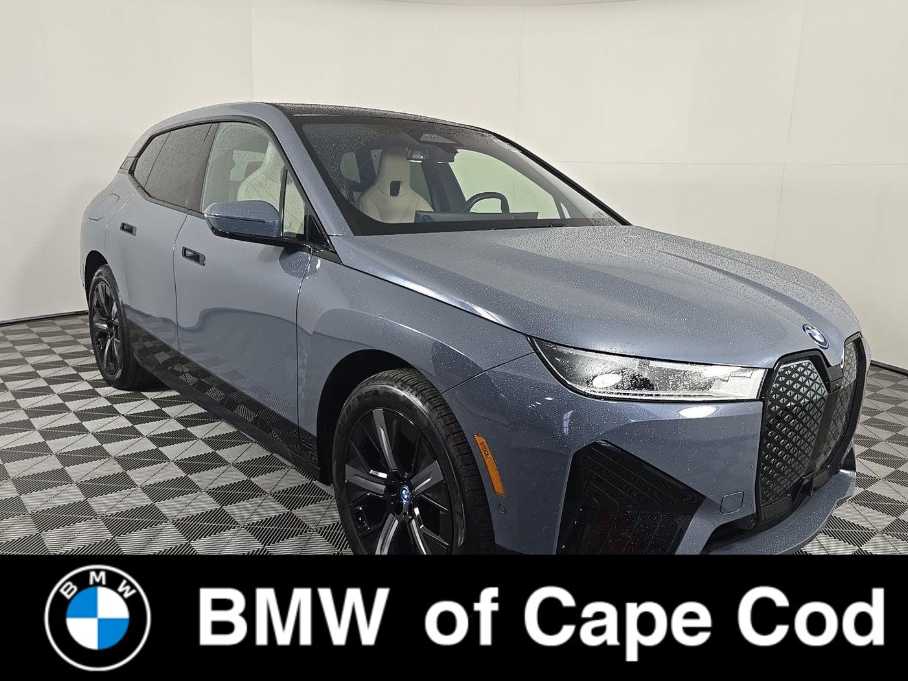 2024 BMW iX xDrive50's photo