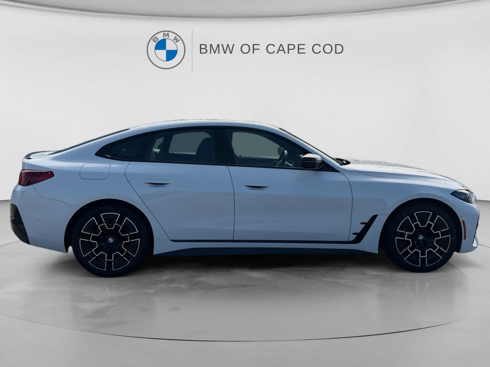 2026 BMW 4 Series 430i - Photo 8