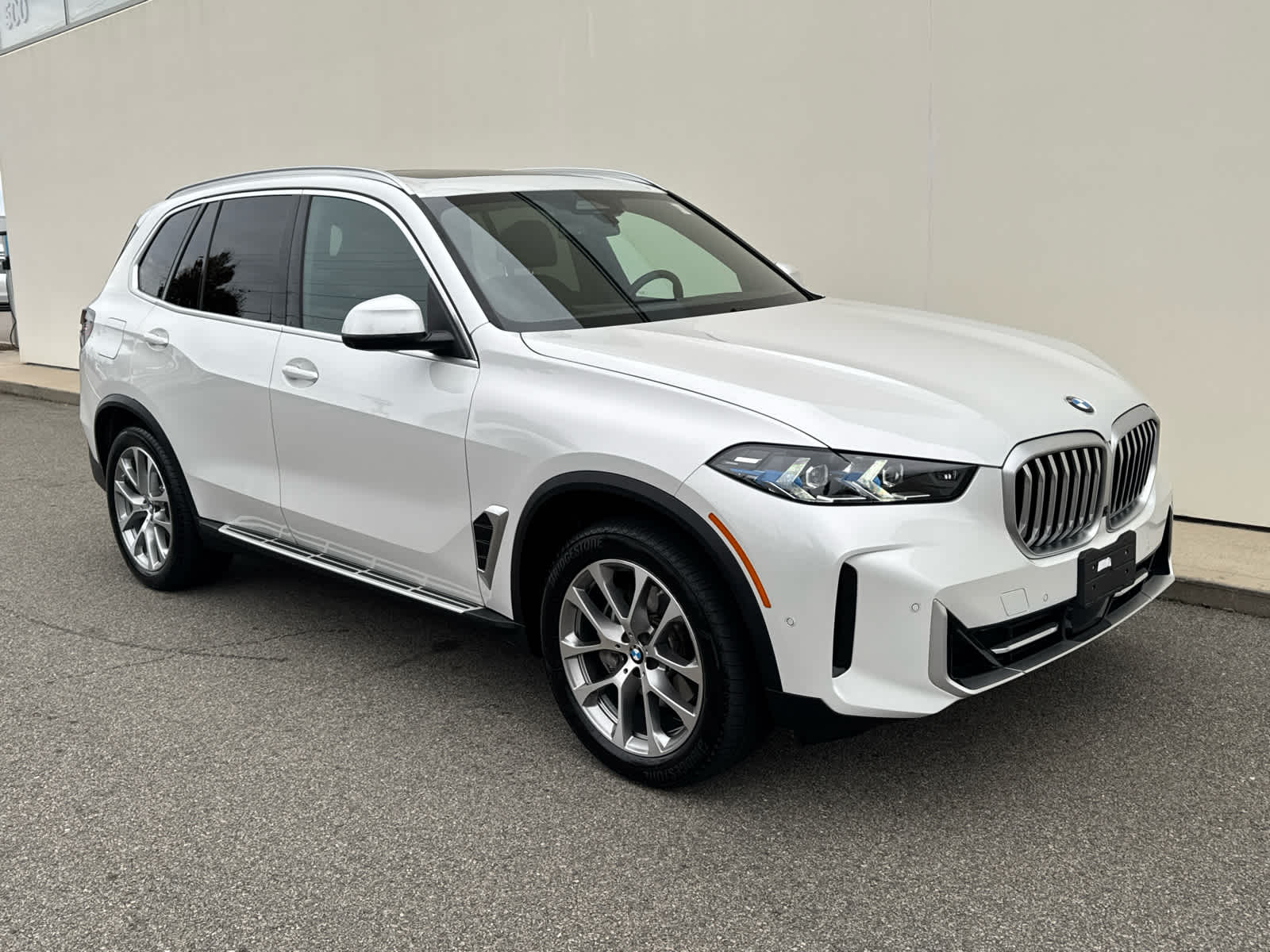 2025 Bmw X5 xDrive40i photo 2