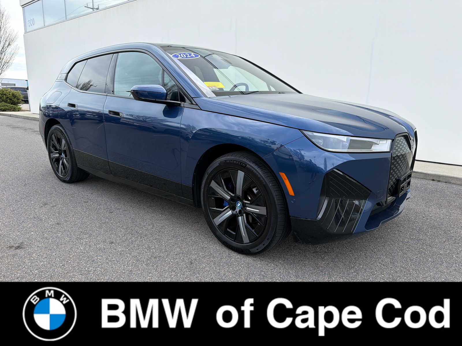 2024 BMW iX xDrive50's photo