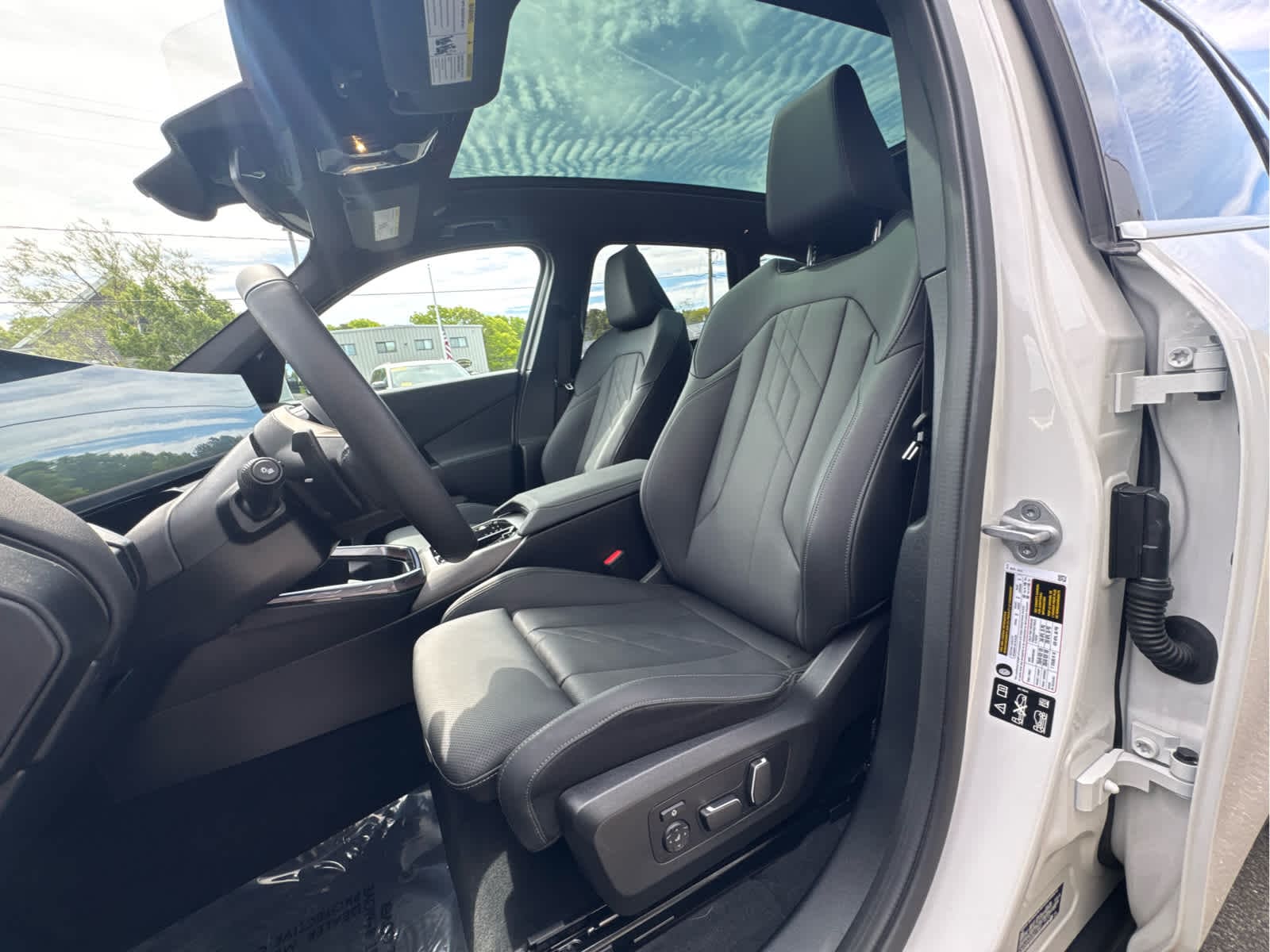 2025 BMW X3 30 - Photo 11