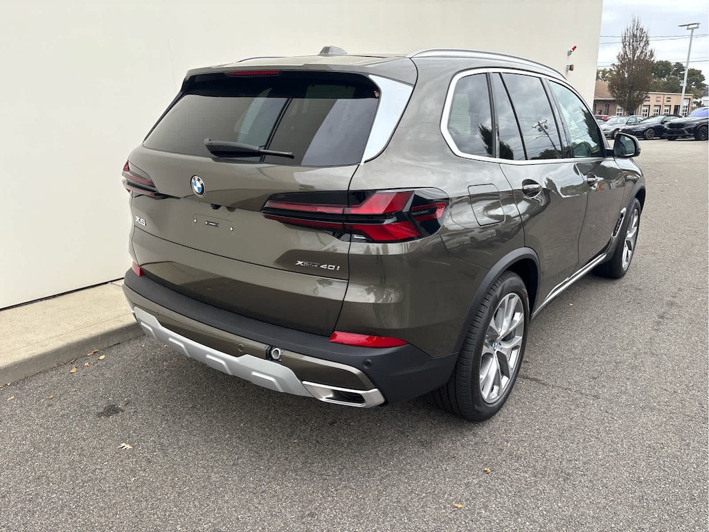 New 2026 BMW X5 xDrive40i SUV