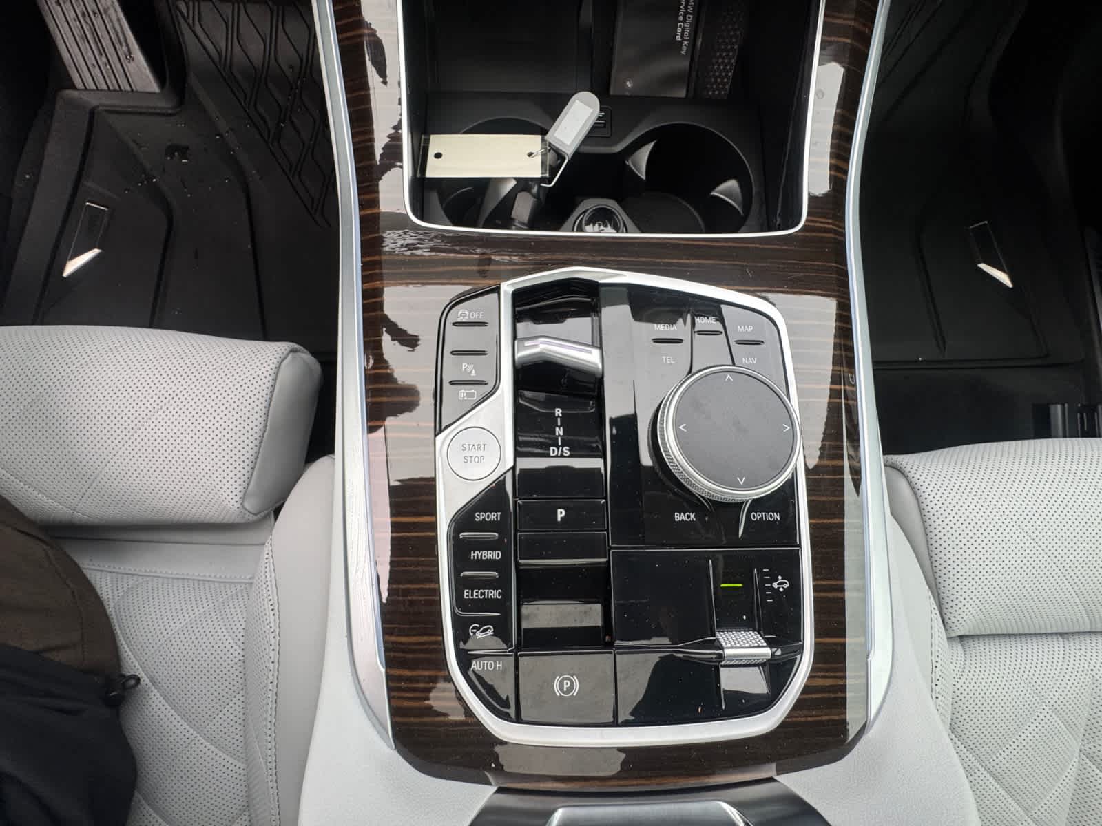 2026 BMW X5 50e - Photo 23