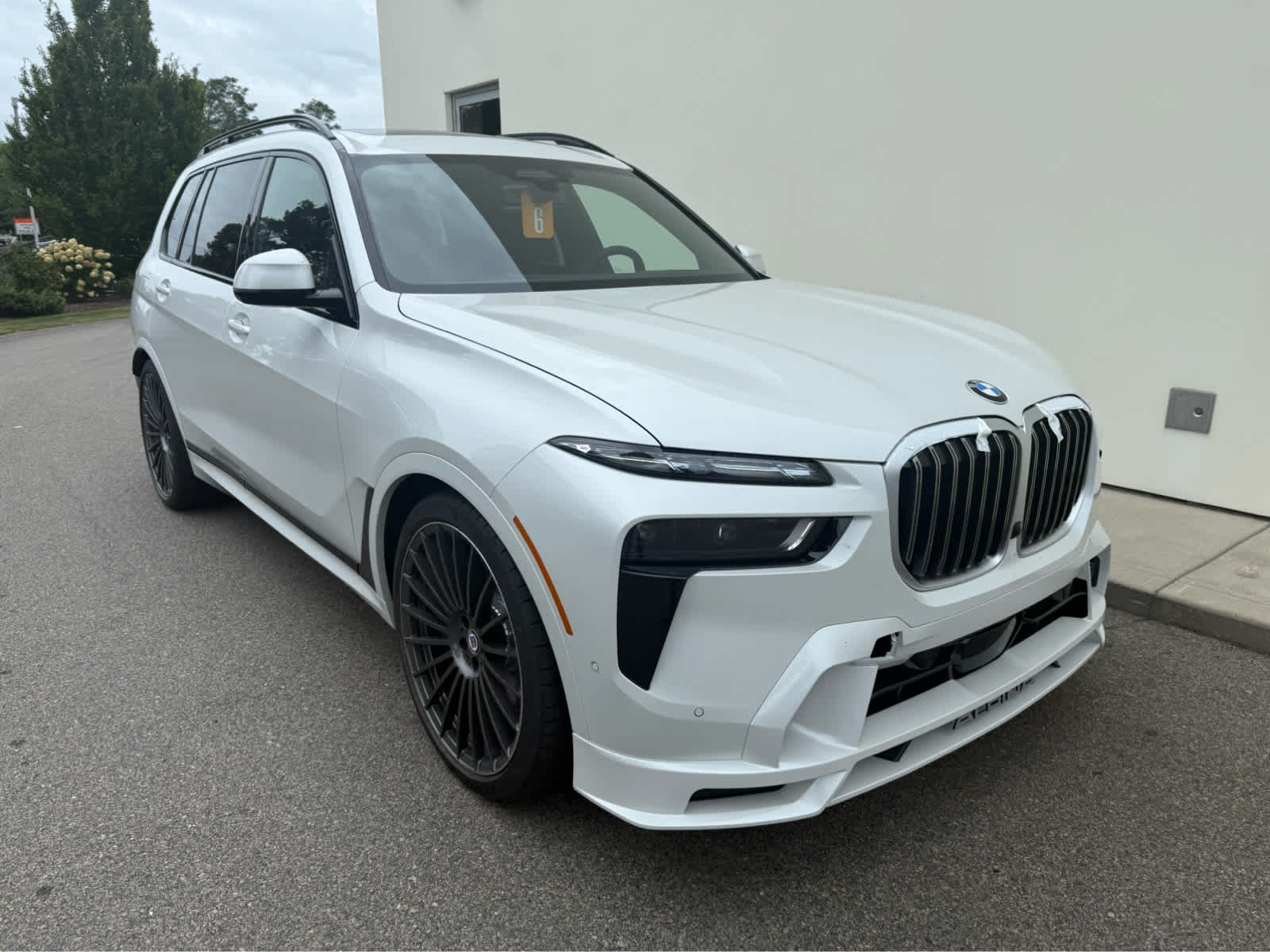 2026 Bmw X7 ALPINA XB7 photo 3