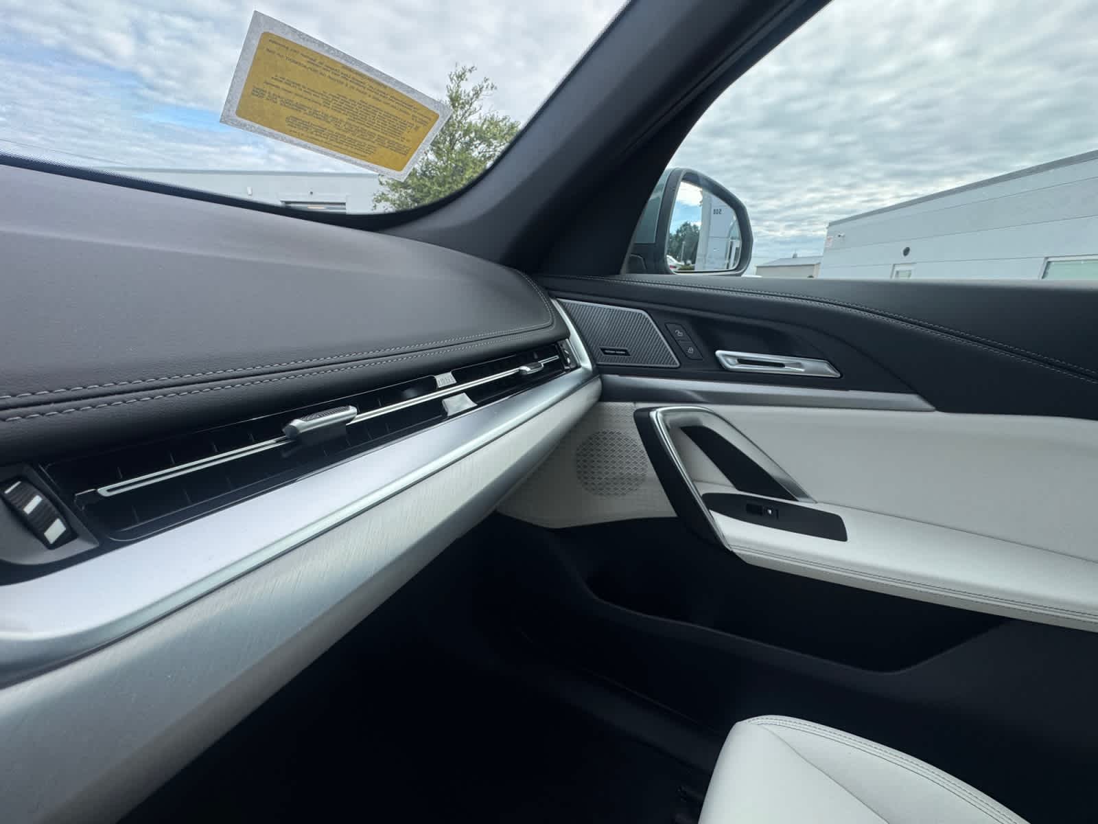 2026 BMW X1 28i - Photo 26