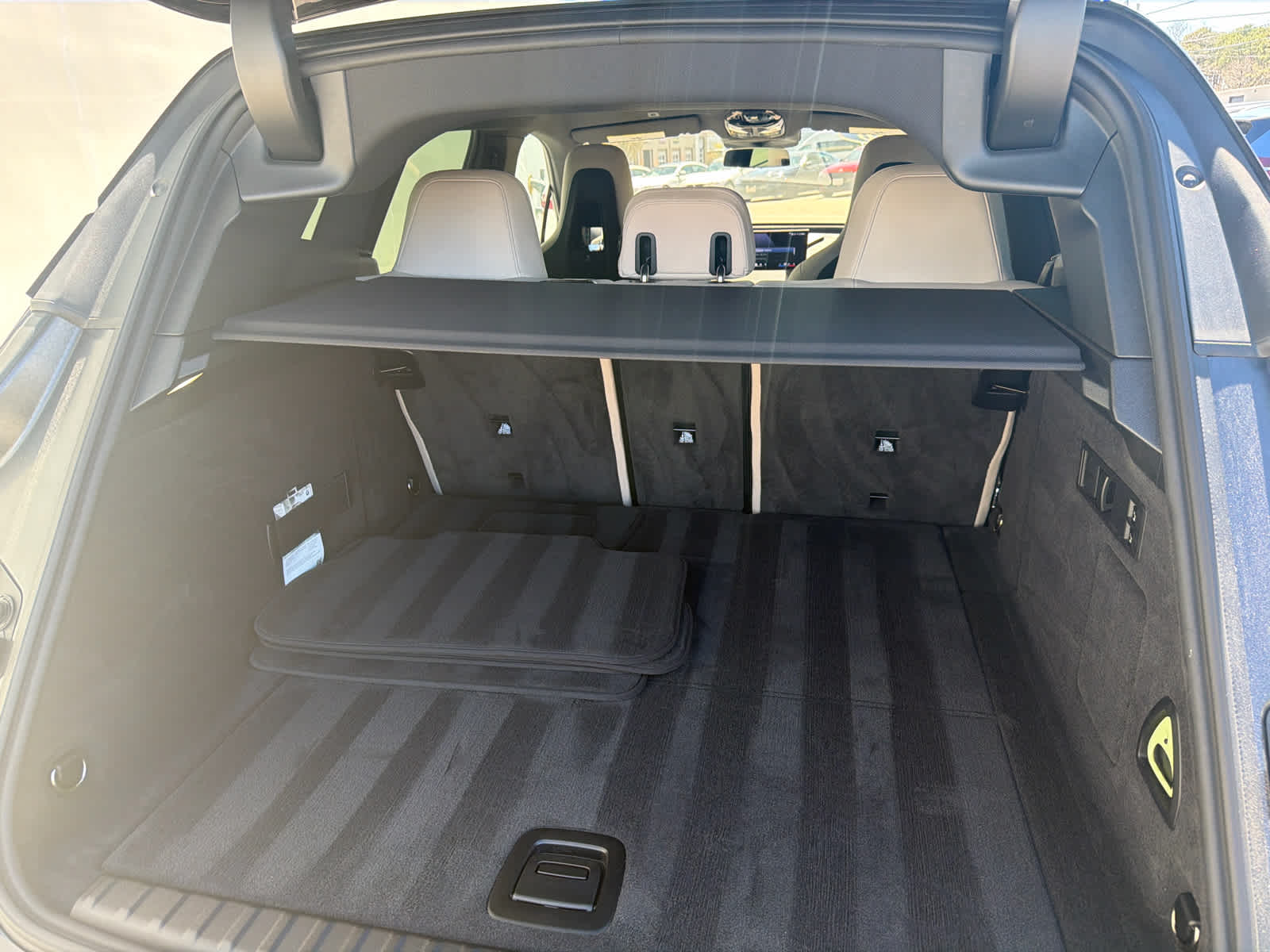 2026 BMW iX 45 - Photo 8