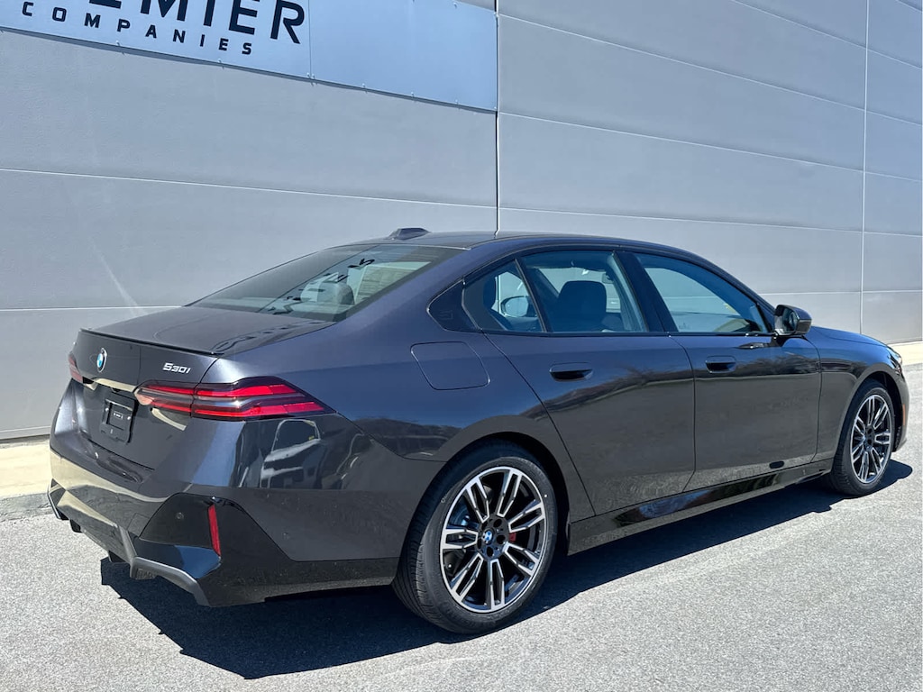 New 2027 BMW 530i xDrive xDrive Sedan