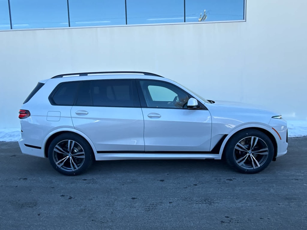 New 2026 BMW X7 xDrive40i SUV