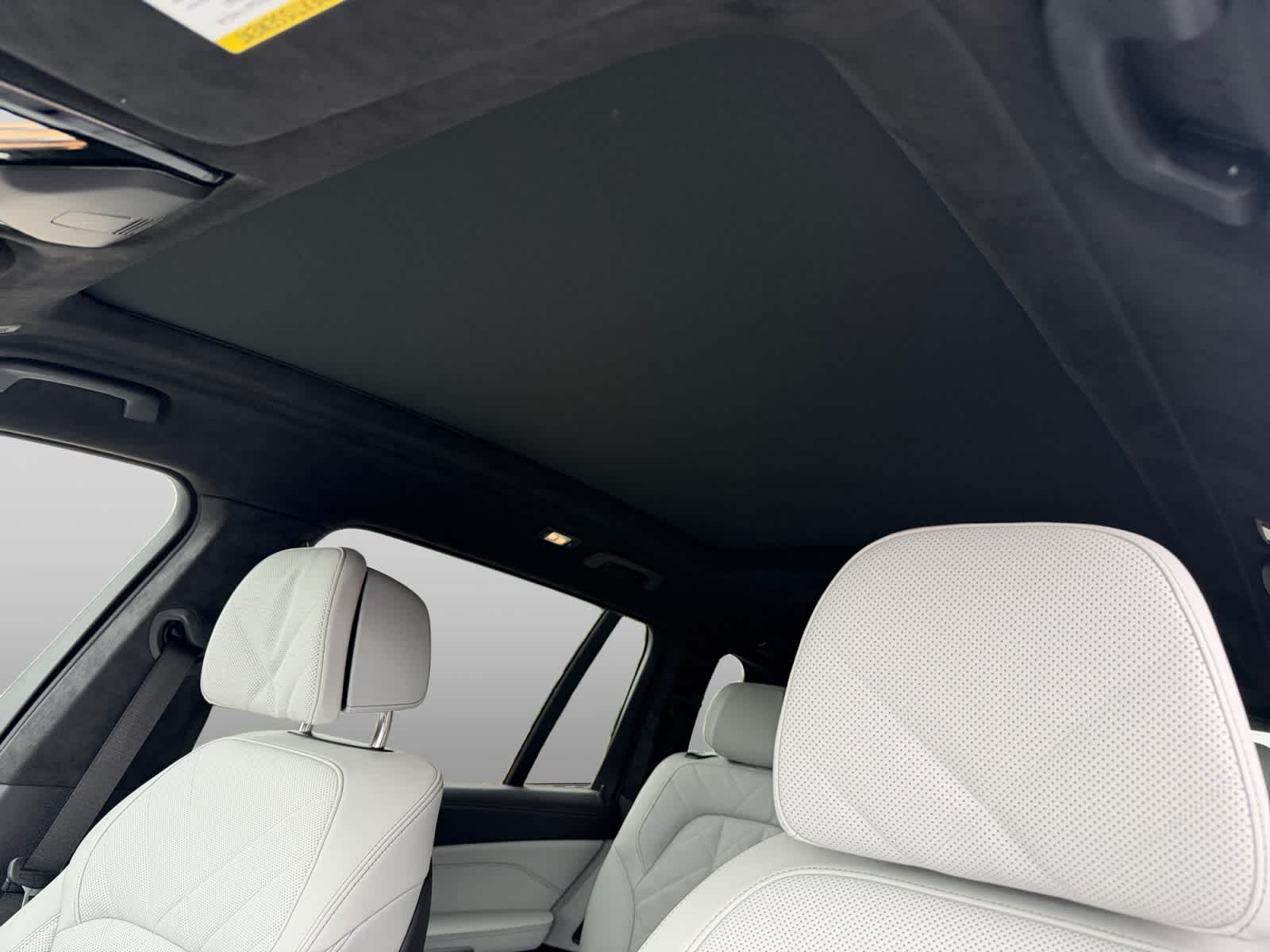 2026 BMW X7 40i - Photo 15