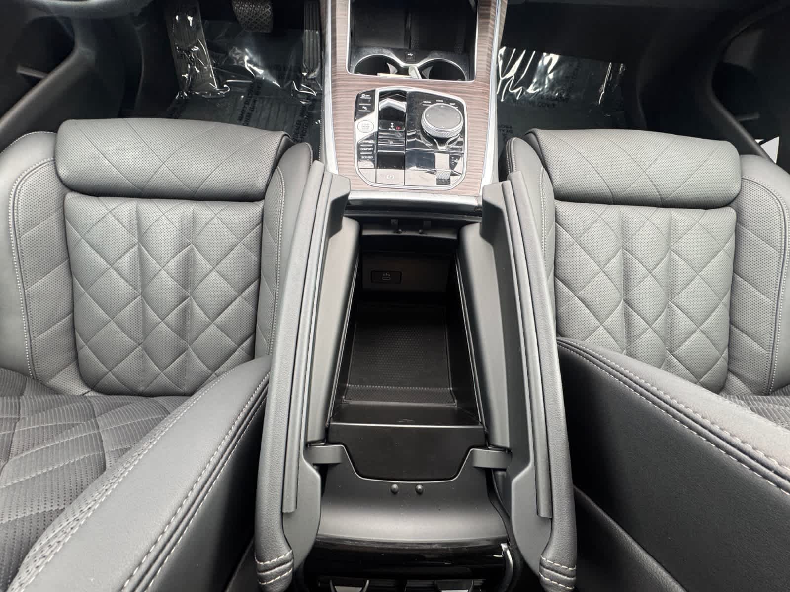 2026 BMW X7 40i - Photo 15