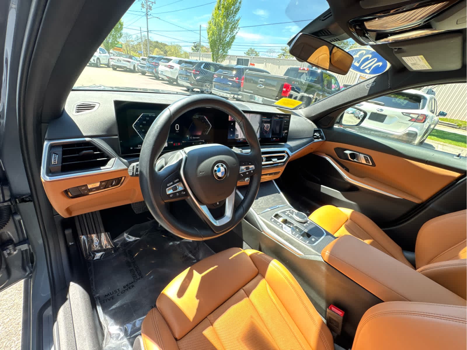 2023 BMW 3 Series 330i - Photo 12