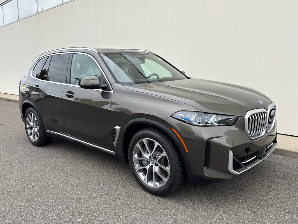 New 2026 BMW X5 xDrive50e SUV