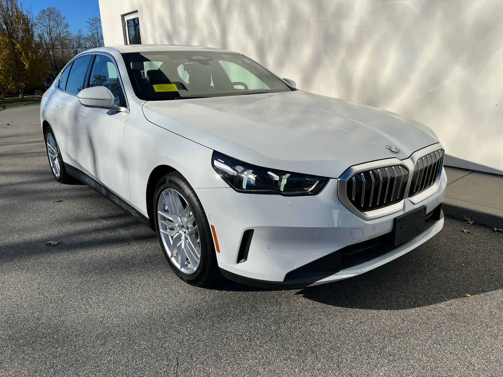 2024 Bmw 530i xDrive photo 2