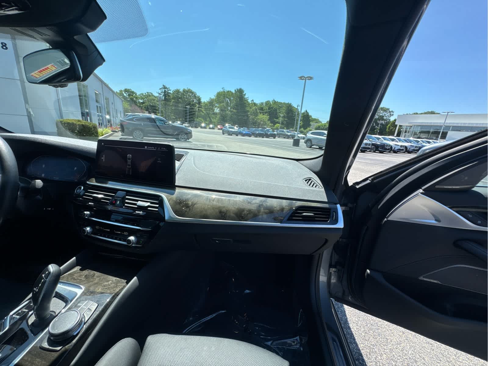 2023 BMW 5 Series 530i - Photo 22