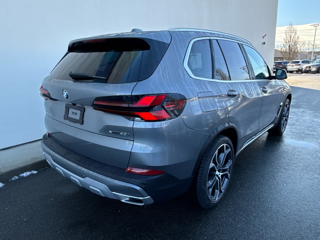 New 2026 BMW X5 xDrive40i SUV