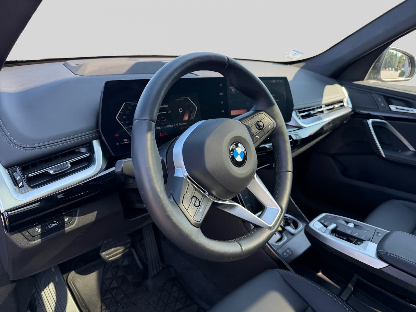 2026 BMW X1 28i - Photo 11