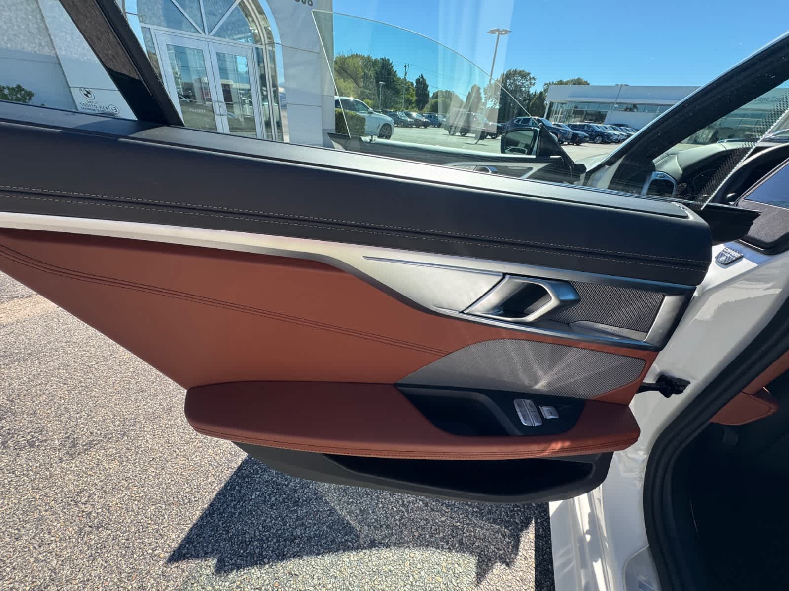 2026 BMW 8 Series 840i - Photo 18