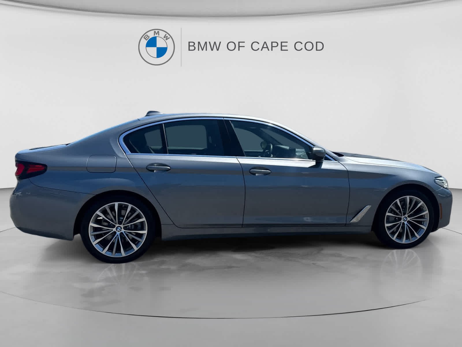 2023 BMW 5 Series 530i - Photo 9