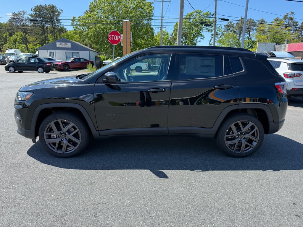 New 2026 Jeep Compass LATITUDE ALTITUDE 4X4 Sport Utility