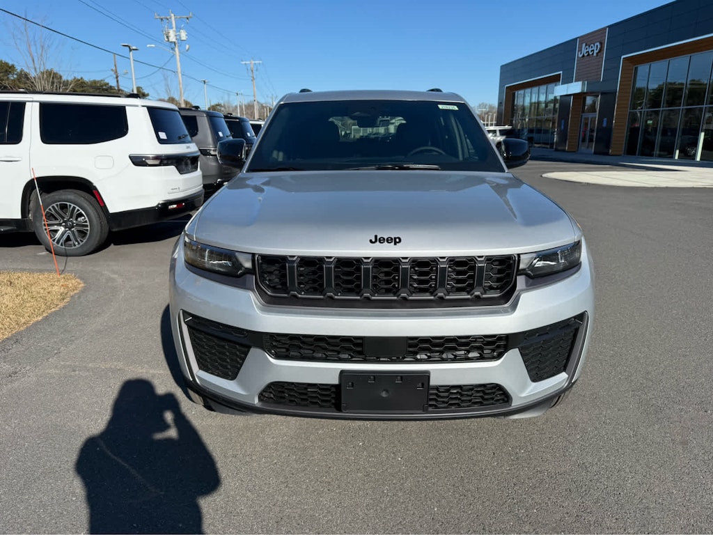New 2026 Jeep Grand Cherokee ALTITUDE 4X4 Sport Utility