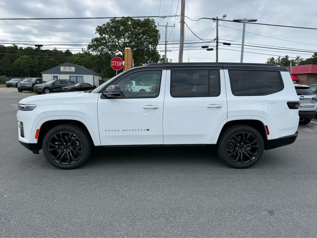 New 2026 Jeep Grand Wagoneer SUMMIT RESERVE 4X4 Sport Utility