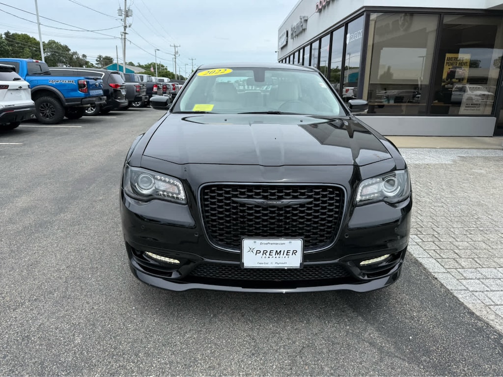 Used 2022 Chrysler 300 Touring L Sedan