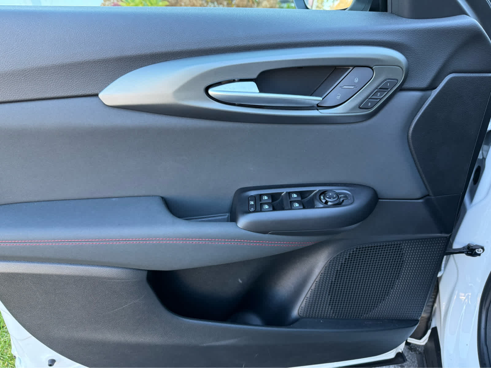 2025 Dodge Hornet R/T photo 3