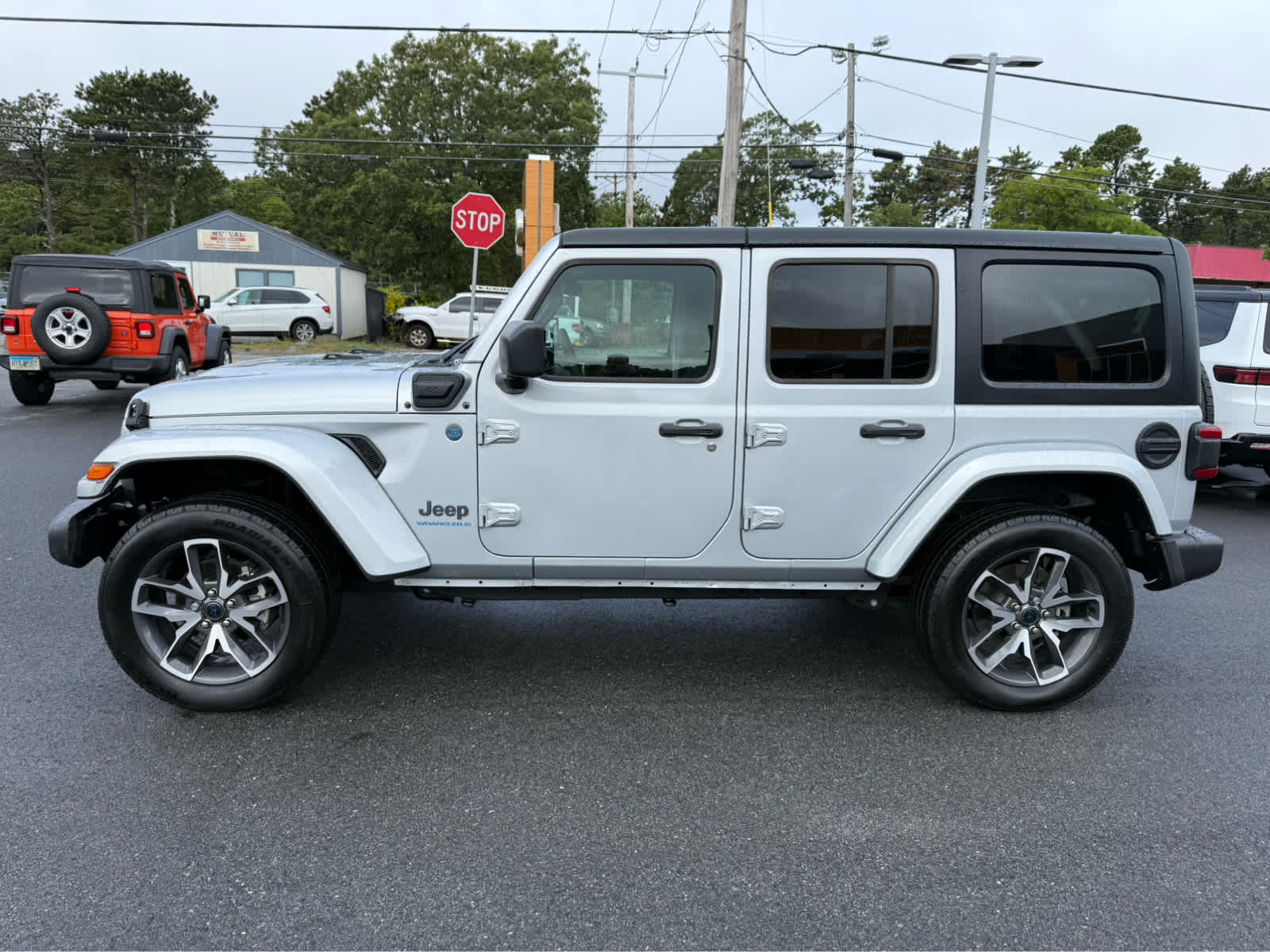 2024 Jeep Wrangler 4xe Sport S photo 2