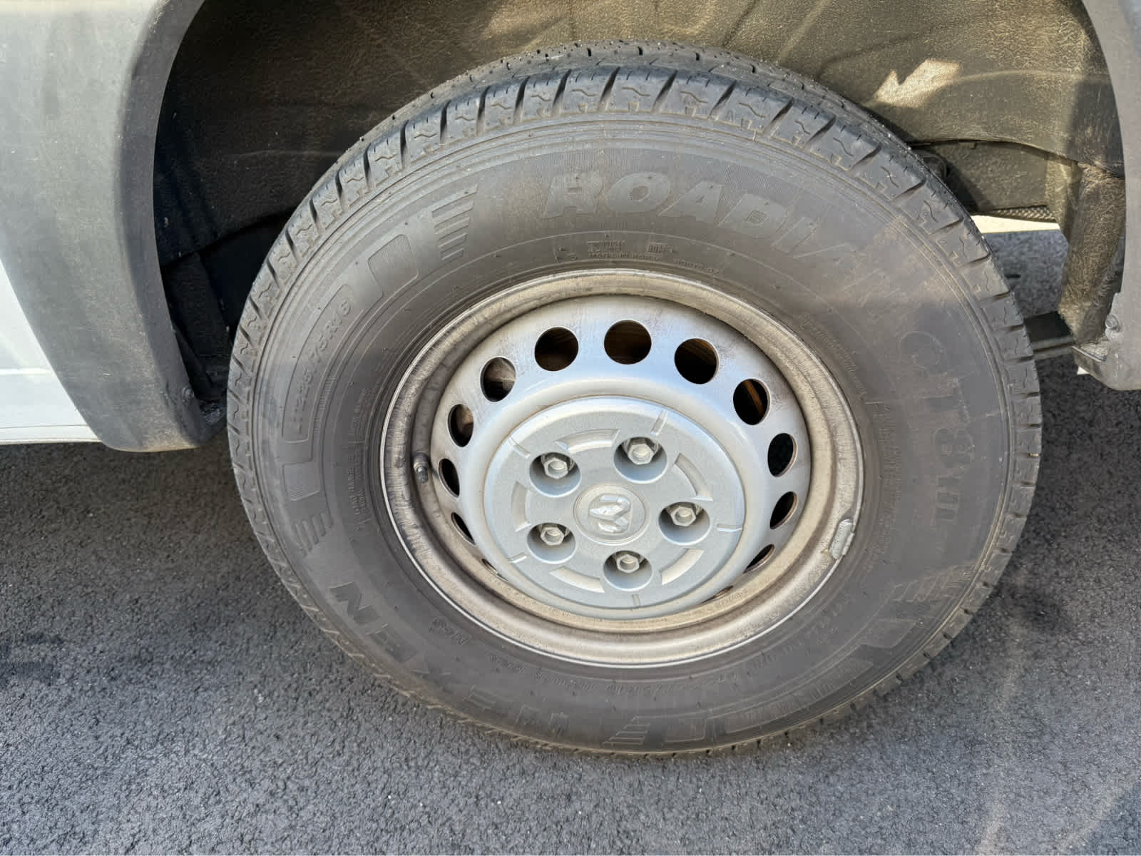 2024 Ram ProMaster 3500 Cargo Van photo 3