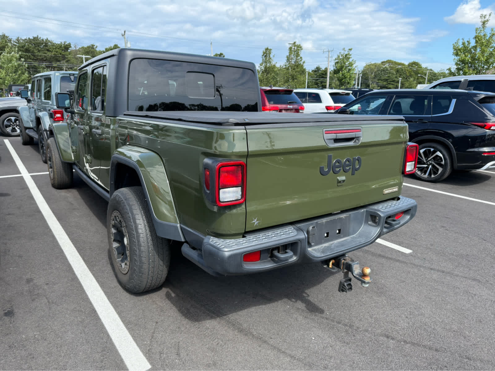 2021 Jeep Gladiator Freedom photo 2