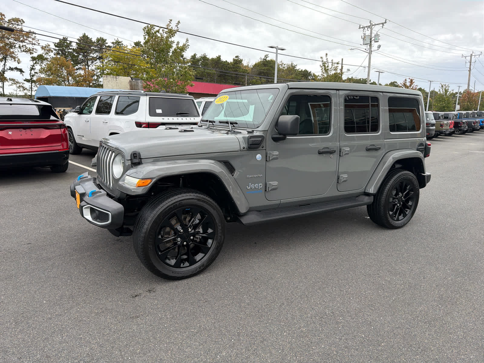 2022 Jeep Wrangler 4xe Unlimited Sahara photo 2