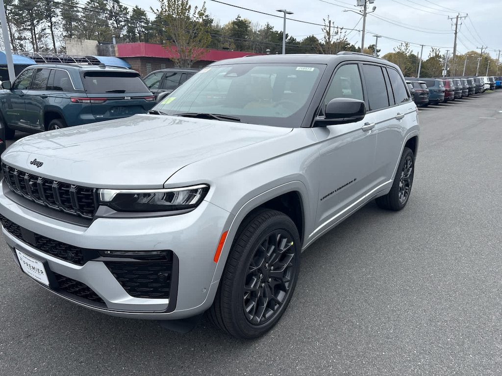 New 2026 Jeep Grand Cherokee SUMMIT 4X4 Sport Utility