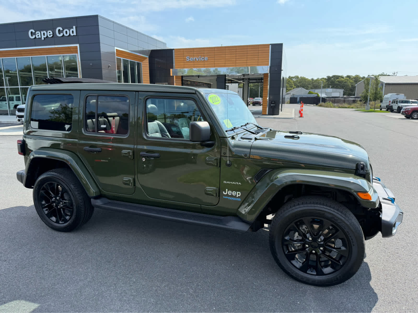 2022 Jeep Wrangler 4xe Unlimited Sahara photo 2