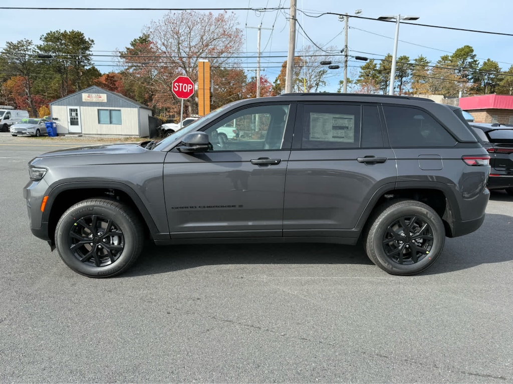 New 2025 Jeep Grand Cherokee ALTITUDE X 4X4 Sport Utility