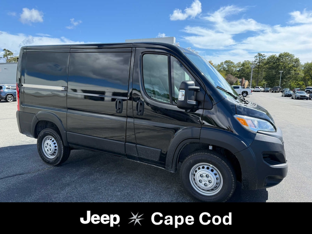 New 2025 Ram ProMaster PROMASTER 1500 TRADESMAN CARGO VAN LOW ROOF 118' W Cargo Van