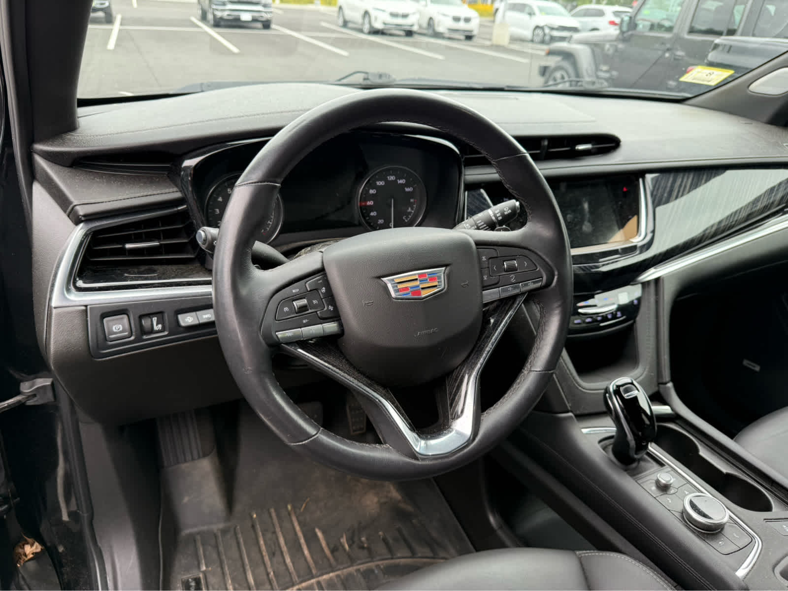 2023 Cadillac XT6 Premium Luxury photo 4