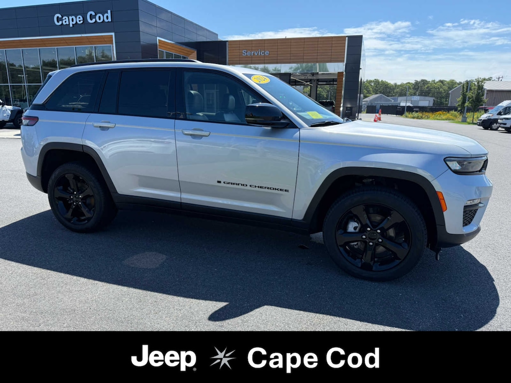 Used 2024 Jeep Grand Cherokee Limited SUV