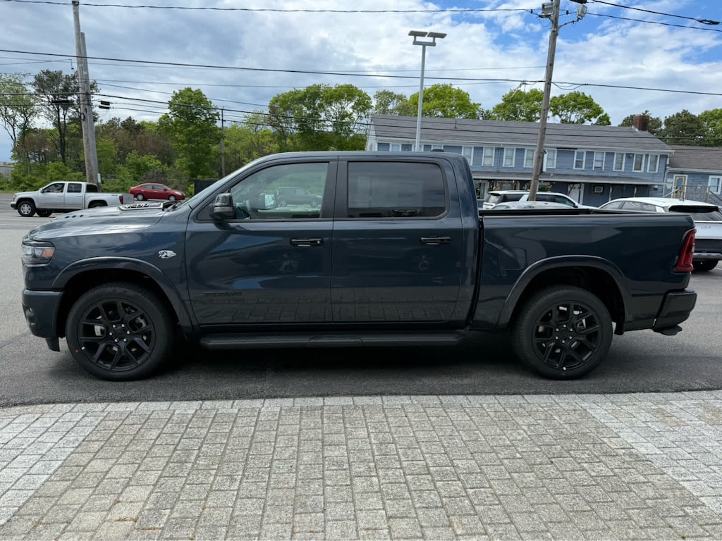 New 2026 Ram 1500 LARAMIE CREW CAB 4X4 5'7 BOX Pickup