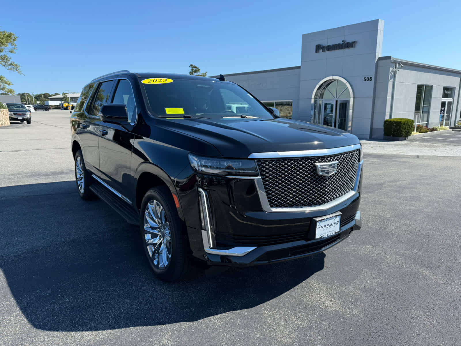 2023 Cadillac Escalade Premium Luxury photo 2