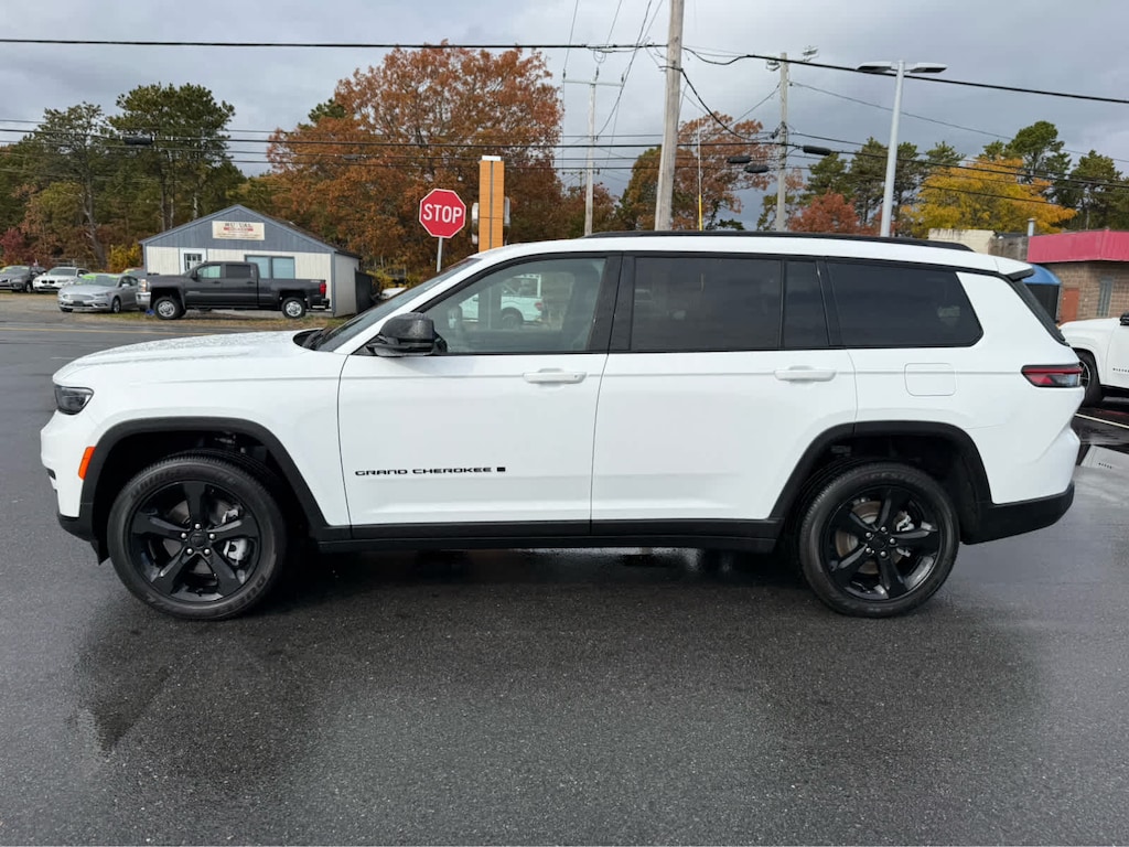 Used 2025 Jeep Grand Cherokee L Altitude X SUV