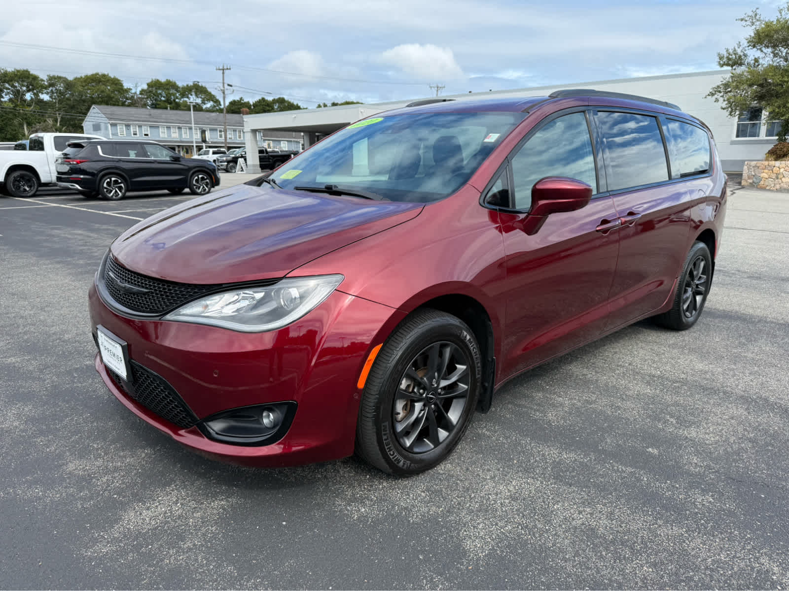 2020 Chrysler Pacifica Touring L photo 3