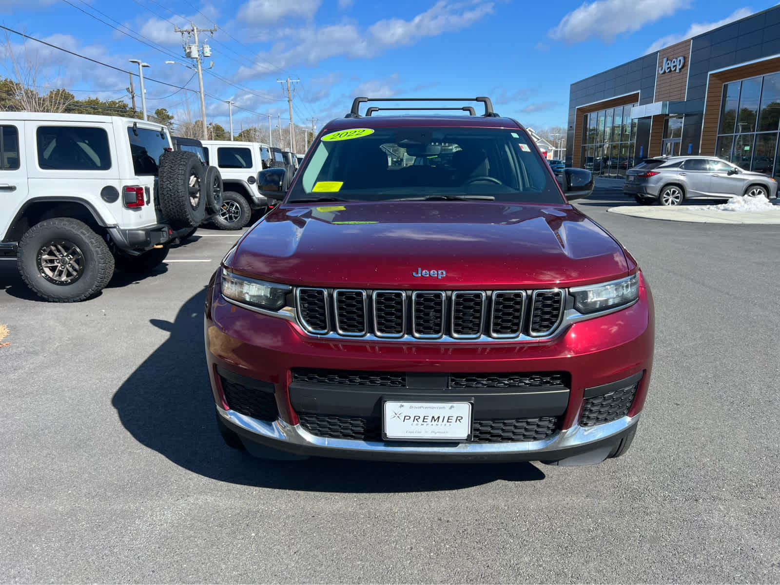2022 Jeep Grand Cherokee Laredo photo 2
